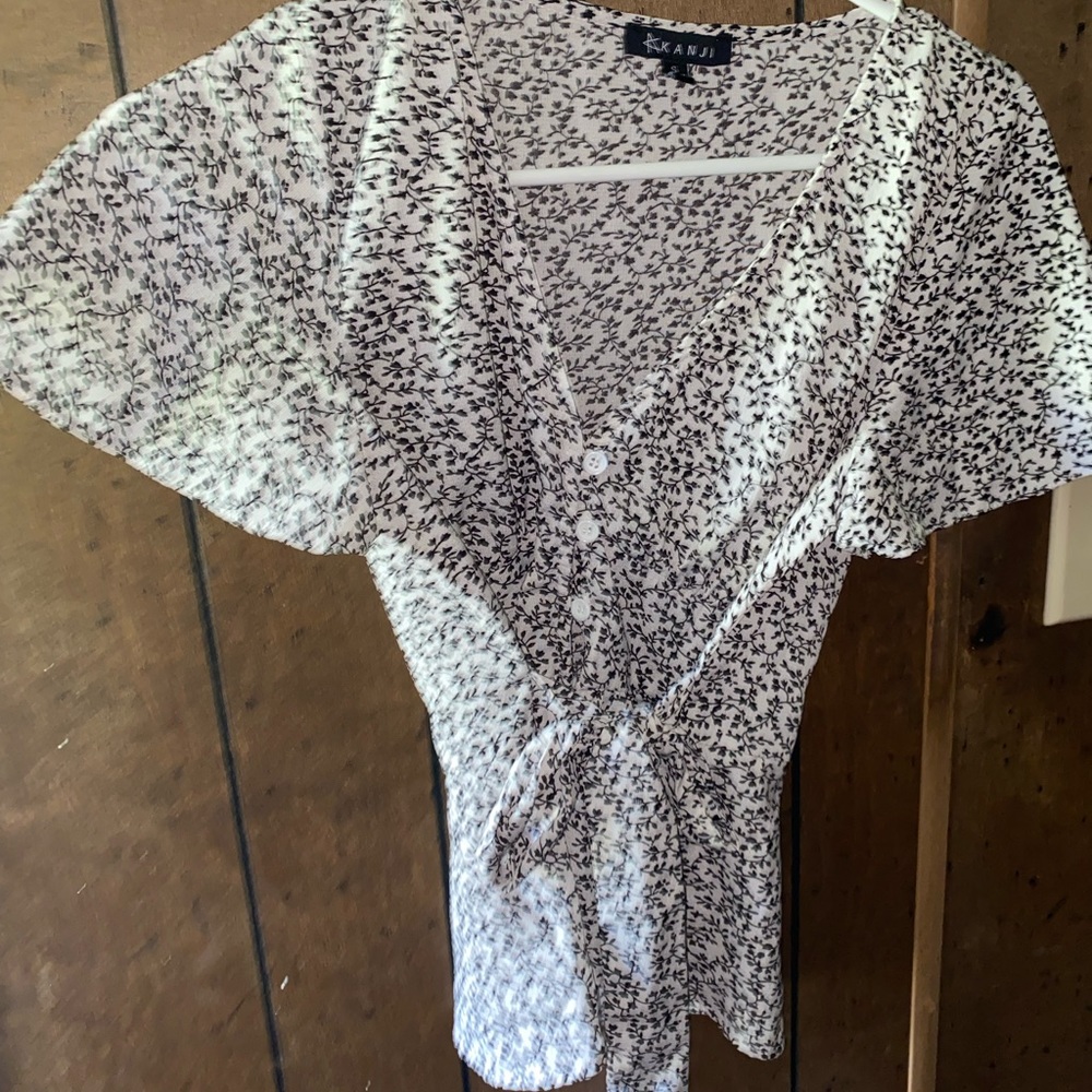 Small Tie in front blouse